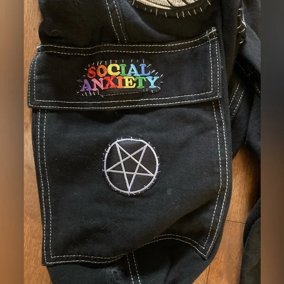 Black Graphic Men's Pants - Picture 2 of 4